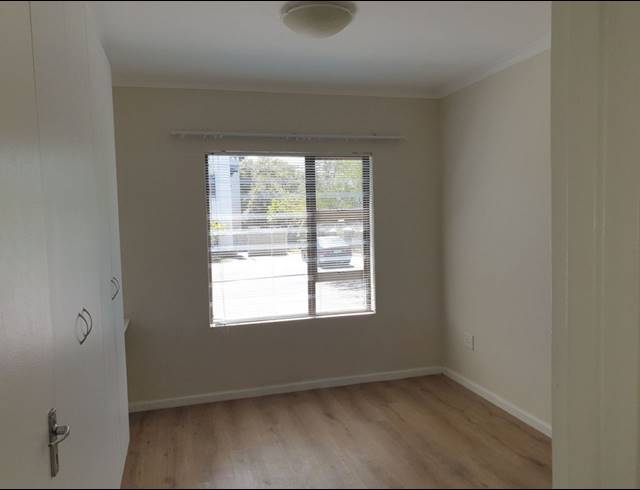 2 bed property to rent in BURGUNDY ESTATE